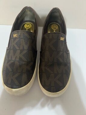 Michael Kors Keaton Slip On MK Signature shoes sz6